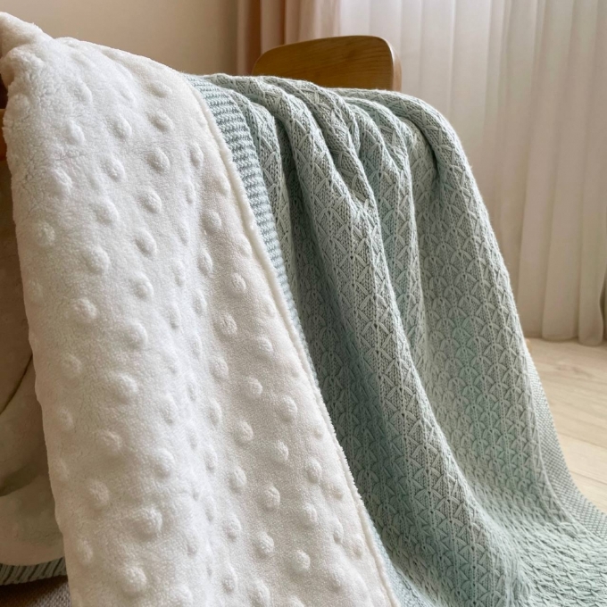 Paturica bebe Confort din bumbac si tesatura minky verde menta (2)